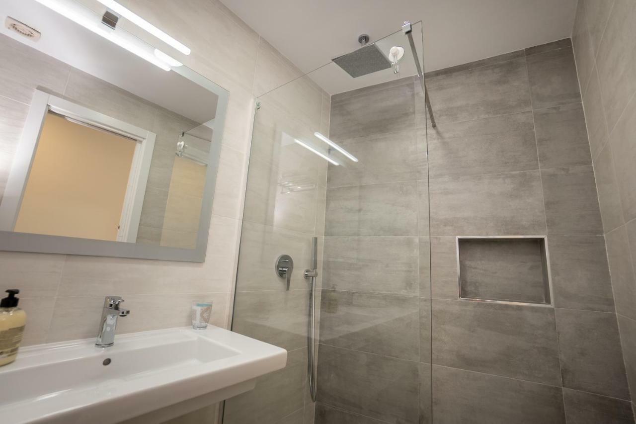 Apartamentos Mombasa 2 Planta Nerja Kültér fotó