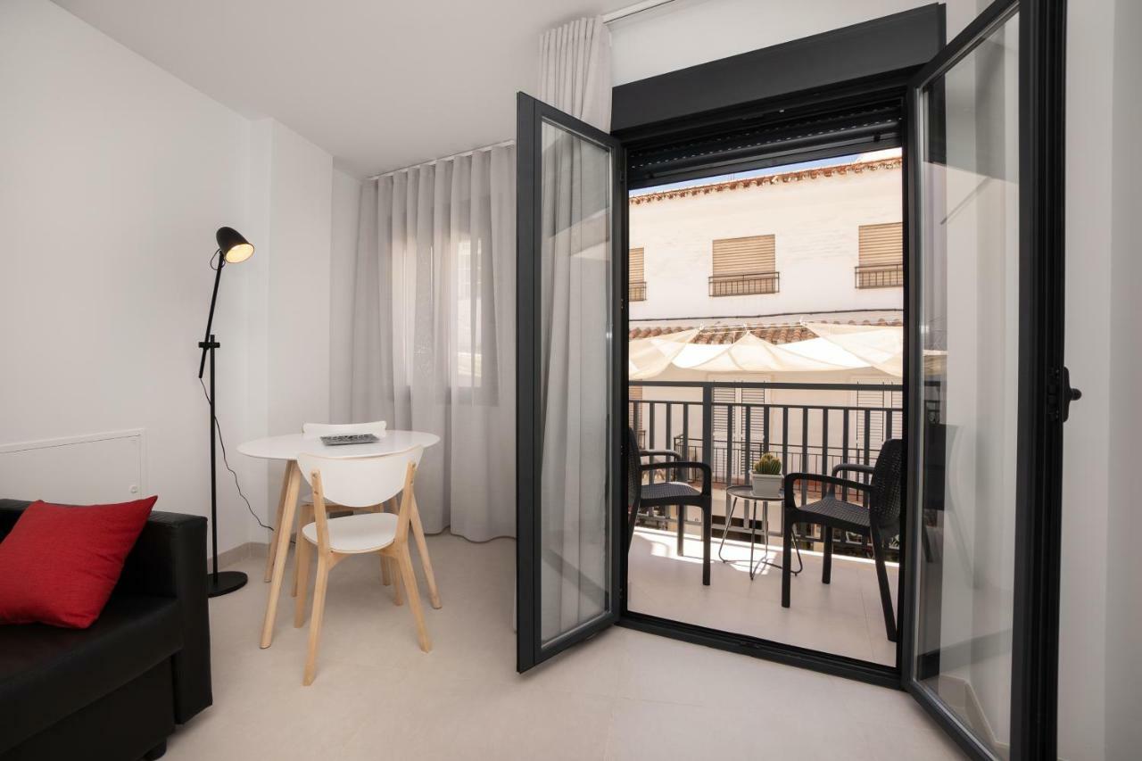 Apartamentos Mombasa 2 Planta Nerja Kültér fotó