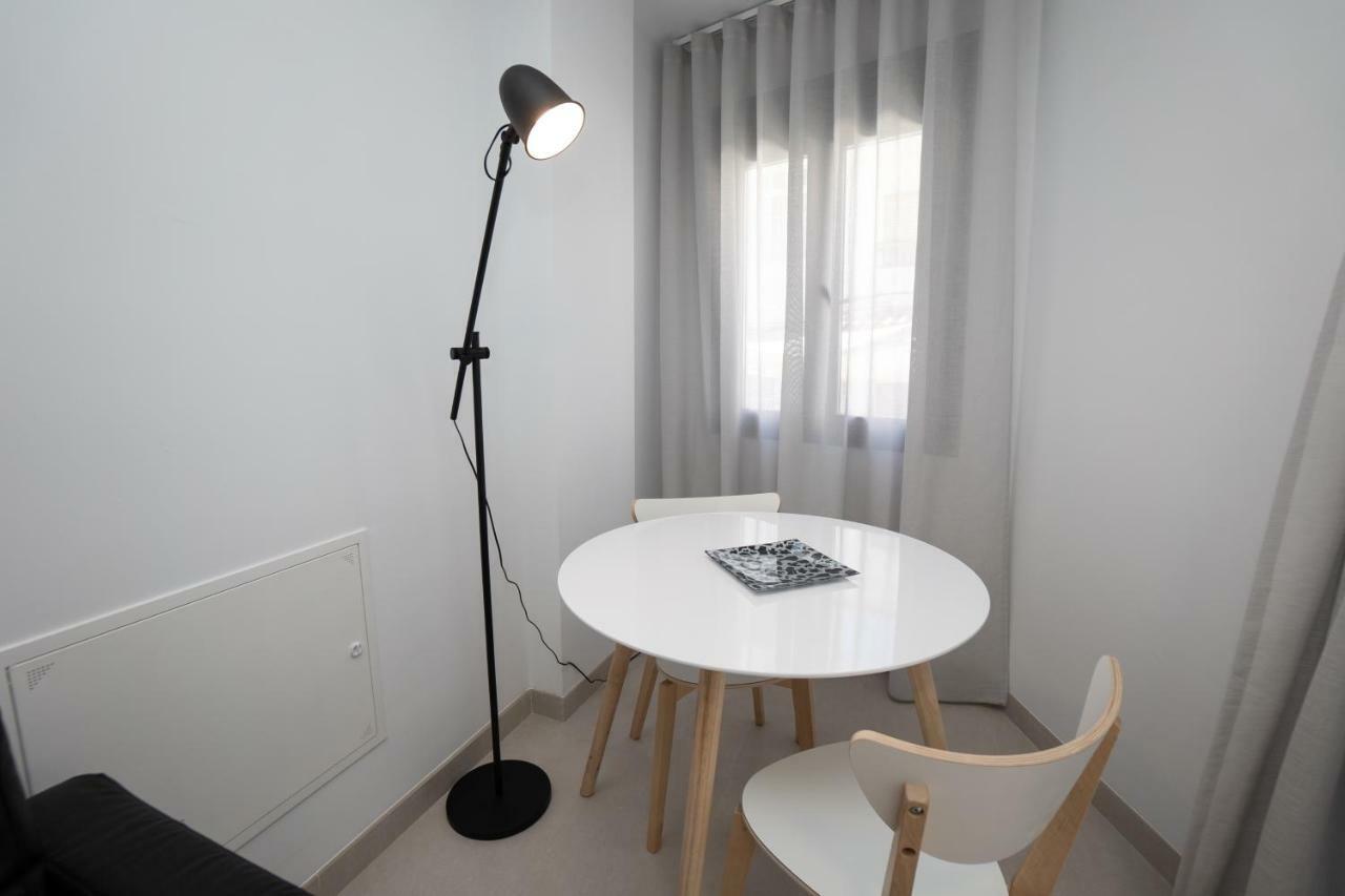 Apartamentos Mombasa 2 Planta Nerja Kültér fotó